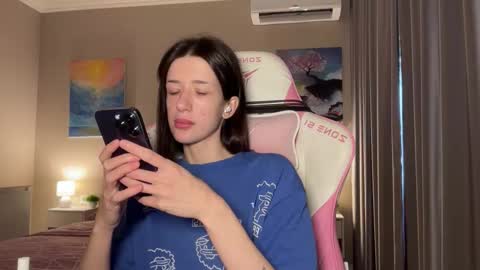 Snapshot of fairy_bloomix chatting on October 29, 11:34 am Bloom  online show from October 29, 11:34 am