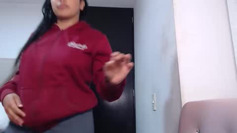 fairylatin online show from October 30, 11:05 pm