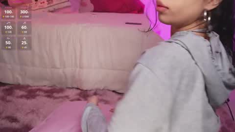 Sara  REMEMBER TO LEAVE A THUMB UP online show from October 9, 4:18 am