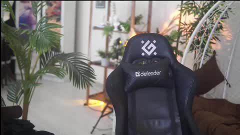 faith_chan online show from March 2, 3:24 am