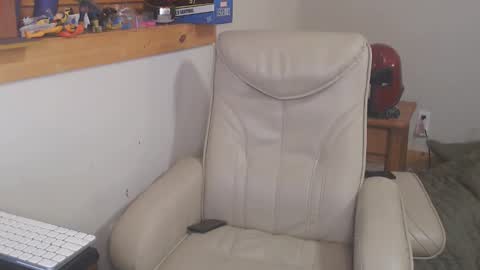 Fan Friction online show from April 5, 12:51 am