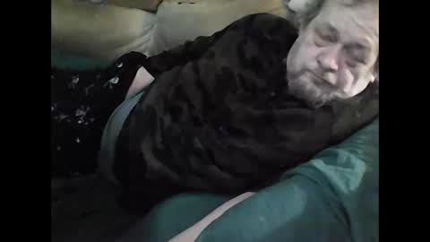 HoneyCumJuice4U online show from April 21, 7:15 am