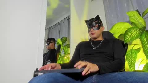 Snapshot of fatass_420 chatting on January 22, 2:48 am Johan online show from January 22, 2:48 am