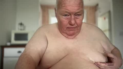 fatslutcutey online show from January 1, 12:55 pm