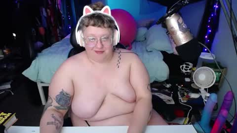 FatVeronica online show from March 11, 4:41 am