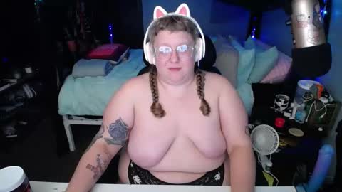 FatVeronica online show from February 16, 11:38 am