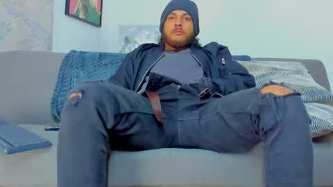 Snapshot of favid95 chatting on October 23, 3:35 pm favid95 online show from October 23, 3:35 pm