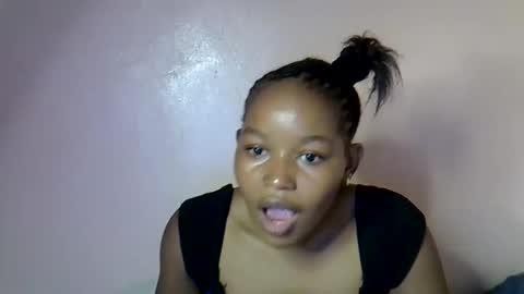 love online show from February 12, 8:01 pm