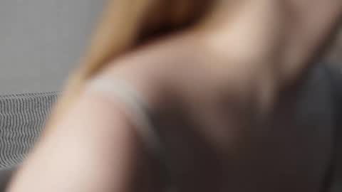 Mila online show from November 18, 5:43 am