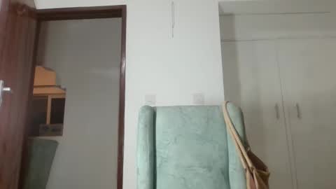 feetlovely507541 online show from March 18, 6:58 pm