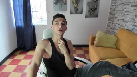 felipe colinss online show from April 21, 12:23 pm