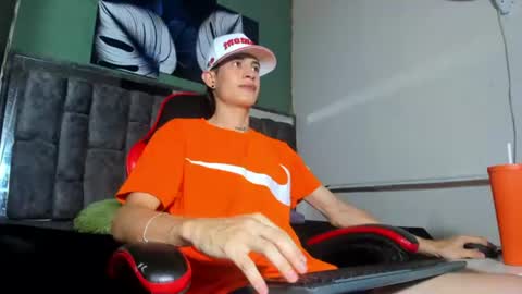 felipe fiire online show from June 20, 7:42 pm