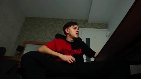 FelixStark online show from November 2, 6:02 am