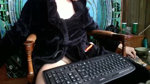 hungnsexy  online show from February 8, 5:18 pm