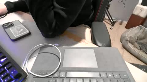 fem_alice_louis_dom online show from March 17, 6:24 pm