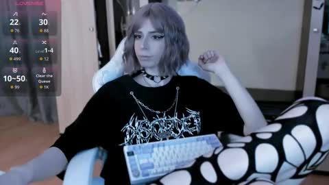 Snapshot of femalexa chatting on October 5, 2:24 pm Alexa online show from October 5, 2:24 pm