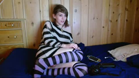 femboyflowers online show from February 7, 2:47 pm