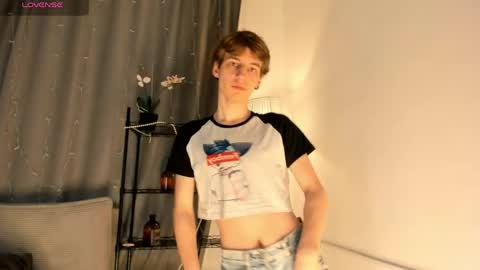 feralsyntax online show from April 15, 5:33 am