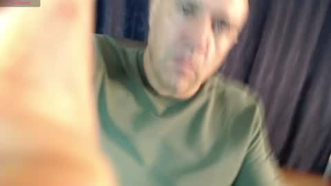 ferdignan0329 online show from August 5, 12:51 am
