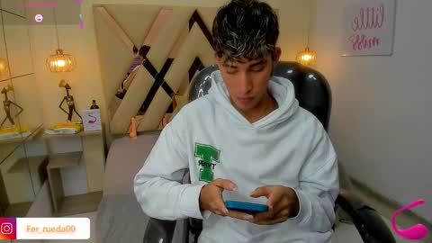 FER PHOENIX online show from February 20, 12:07 pm