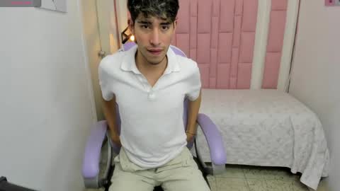 FER PHOENIX online show from April 9, 4:05 am