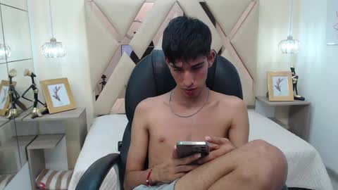 FER PHOENIX online show from March 10, 9:45 am