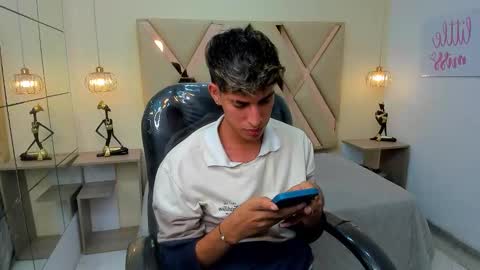 FER PHOENIX online show from February 5, 7:01 am