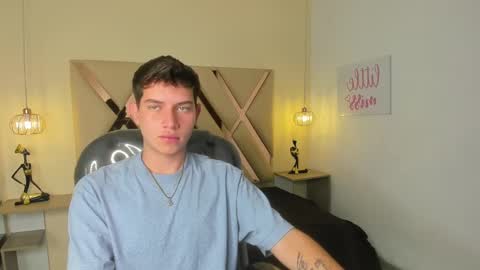 Fer and Rayder online show from October 8, 1:17 pm