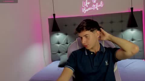 Fer and Rayder online show from October 21, 1:05 pm