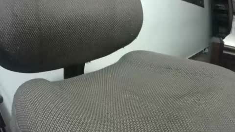 fescarf1991 online show from February 11, 4:27 am