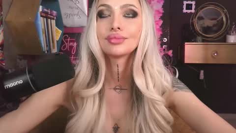 Sarah online show from March 5, 7:56 pm