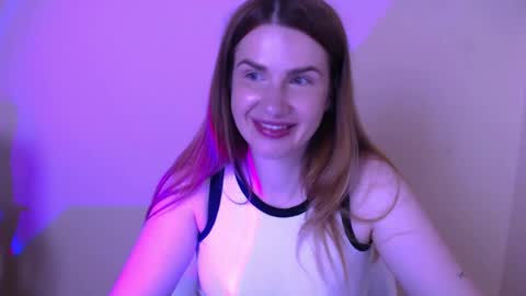 Mia online show from July 27, 11:40 am