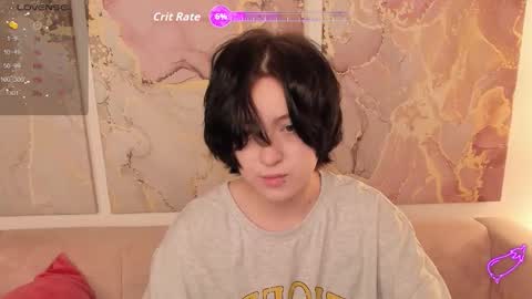 fiamoory online show from November 12, 8:05 am