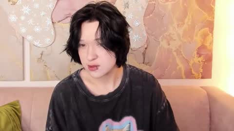 fiamoory online show from December 17, 1:45 am