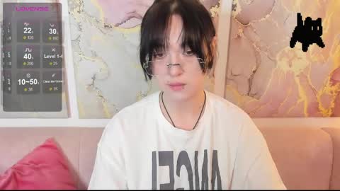 fiamoory online show from March 27, 8:20 am