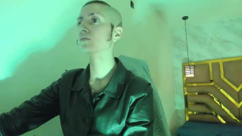   online show from April 7, 12:07 pm