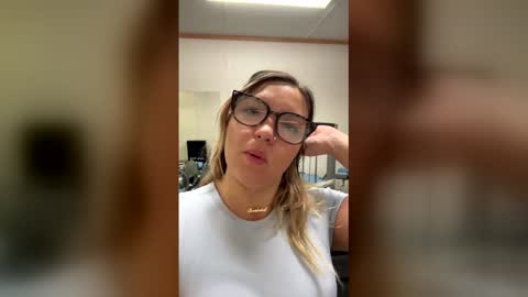 fieryfantasy online show from April 29, 4:17 am