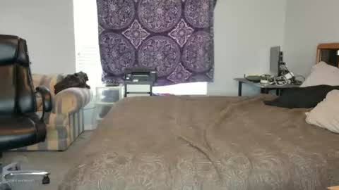 filfaonyx online show from February 12, 6:00 pm