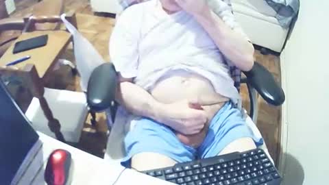 Snapshot of filhober chatting on September 13, 2:25 am filhober online show from September 13, 2:25 am