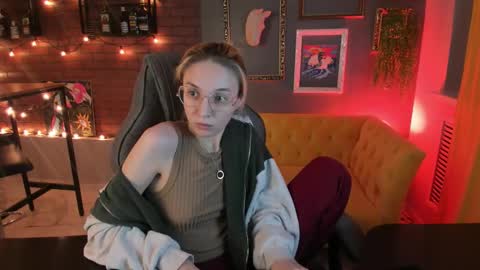 Snapshot of filipinaadams chatting on September 8, 8:19 pm cap and Lana  online show from September 8, 8:19 pm