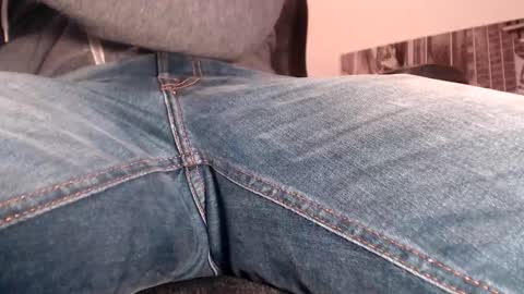 filouxx70 online show from September 13, 3:20 am