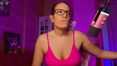 Lady online show from July 8, 6:00 pm