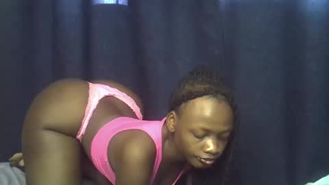 fine_ass24 online show from April 9, 5:11 am