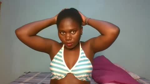 Snapshot of fine_melanie chatting on February 25, 7:16 pm melanie online show from February 25, 7:16 pm
