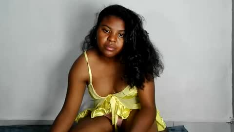 fiona_00 online show from June 5, 2:22 pm