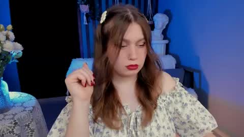 fiora online show from April 11, 7:45 am