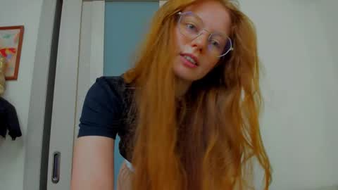 fire_luna online show from September 9, 4:12 am