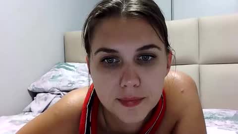 Sara online show from September 10, 7:15 pm