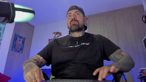 fisherrman666 online show from January 18, 2:42 am