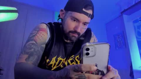 Snapshot of fisherrman666 chatting on October 22, 2:15 am fisherrman666 online show from October 22, 2:15 am